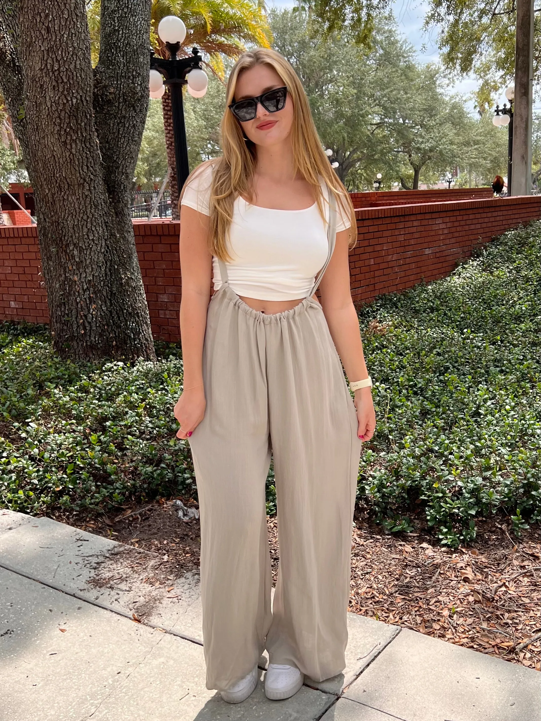 ALEXIS JUMPSUIT IN LIGHT OLIVE