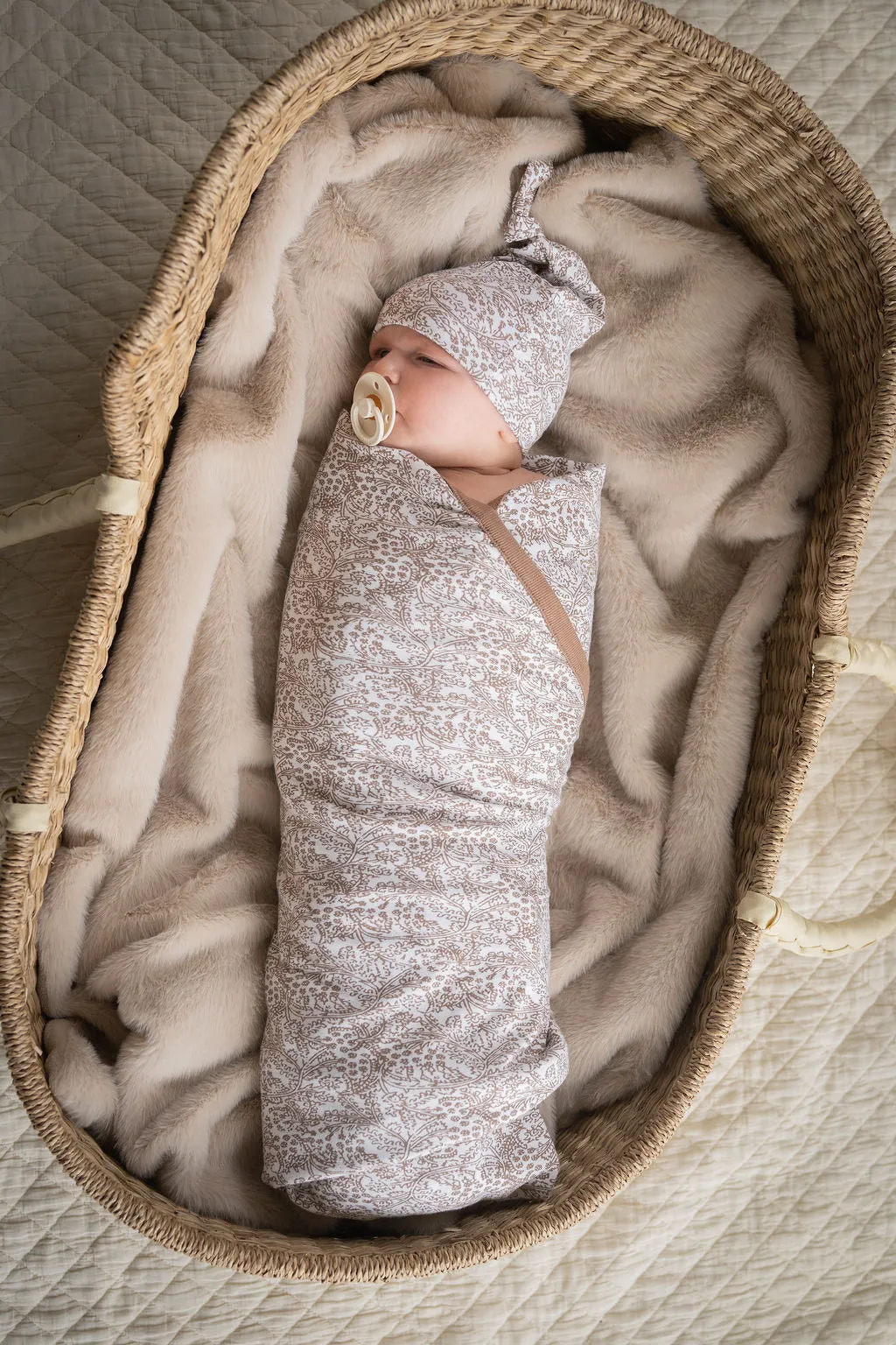 Brooklyn Swaddle Blanket & Newborn Hat Set