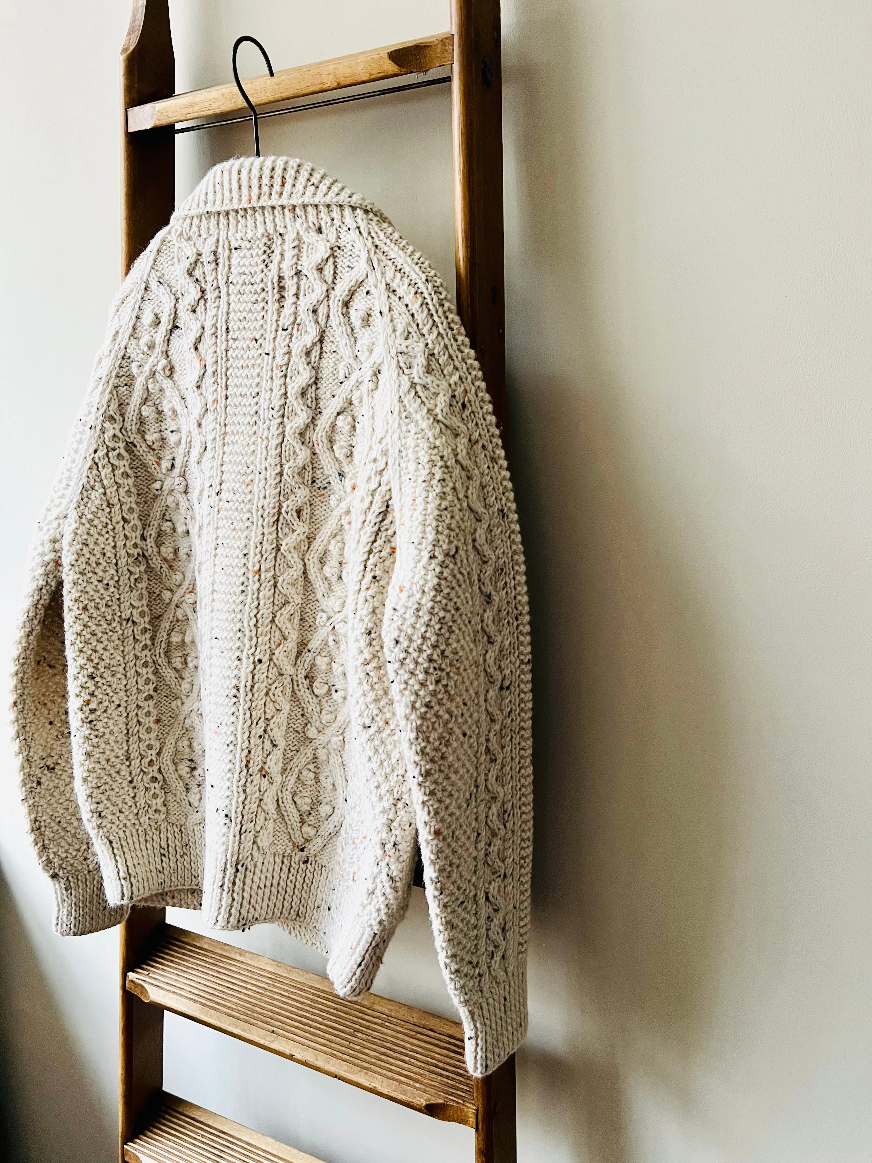 Cable Aran Cardigan / Ecru Nep