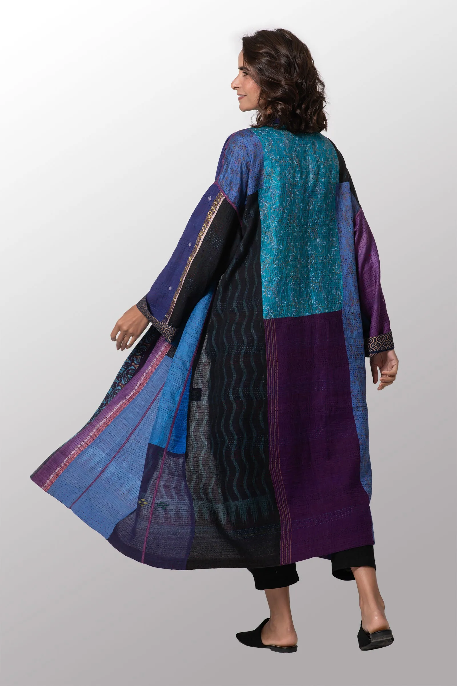 DESERT WAVES KANTHA OVERSIZED COAT - dw2326-blu -