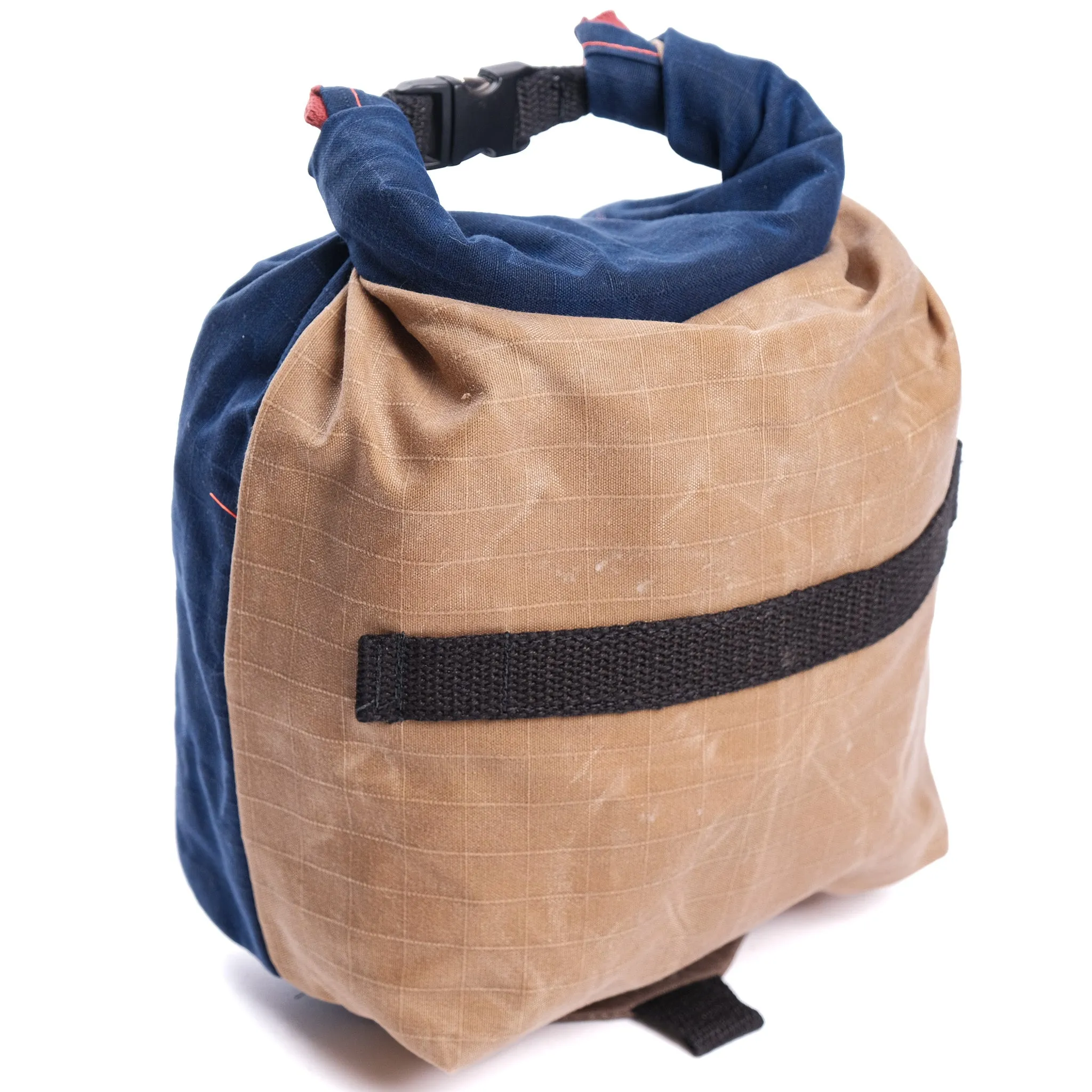 Fifth Season Canvas Bulldog Front Sack (Navy / Tan)