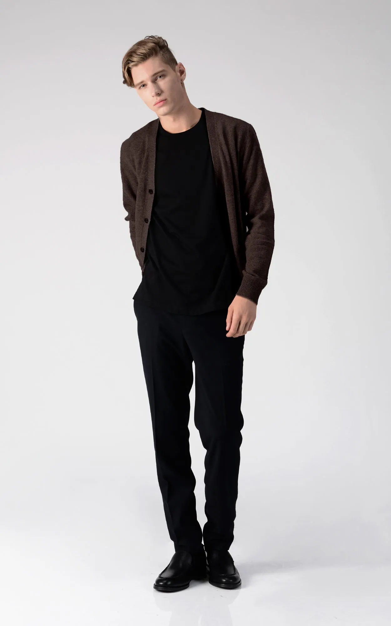 Men V-Neck Cardigan_Cocoa Brown