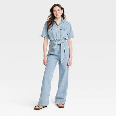 New - Universal Thread Women's Short Sleeve Denim Jumpsuit Straight, Light Wash Blue