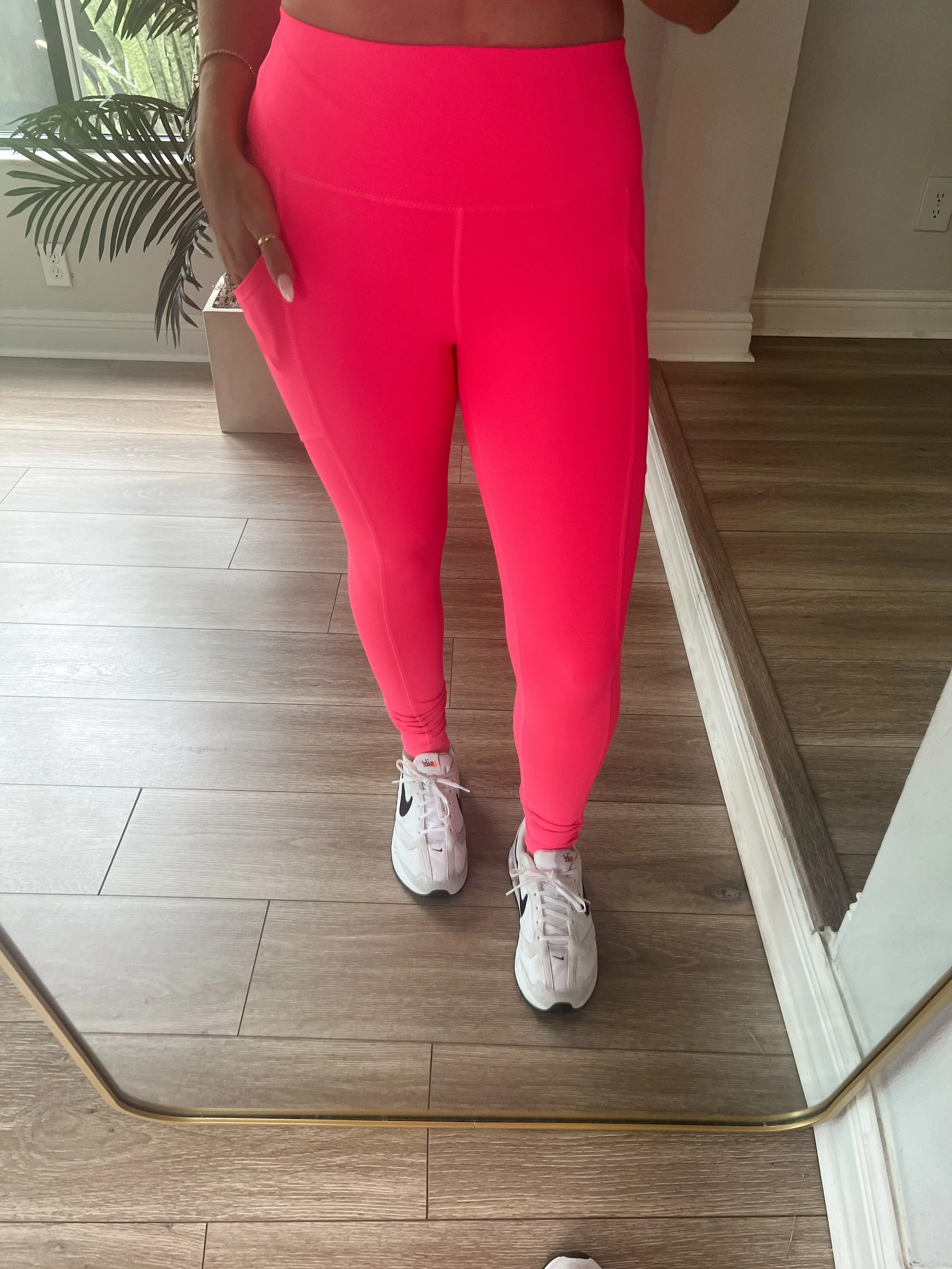 The Coral Fuchsia Active Leggings