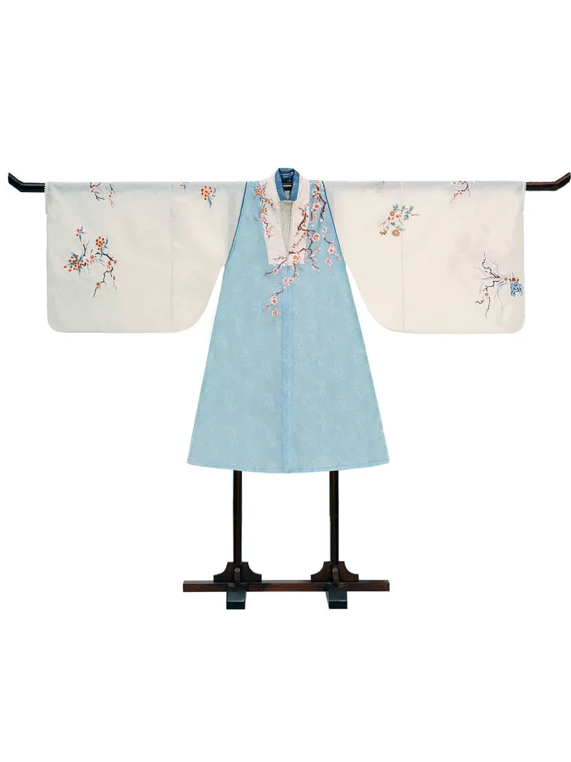 The Plum Blossom Blossoms From the Bitter Cold - Handmade Plum Blossom Embroidery Hanfu Clothing Mamianqun Hanfu Skirt